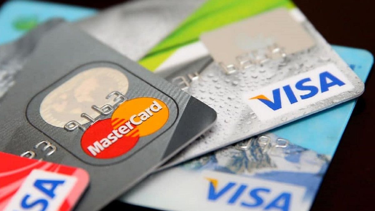 kartini bankamatige sokan gozlerine inanamadi banka atmlerinde bir ilk yasandi yeni donem basladi PmLBzBOn