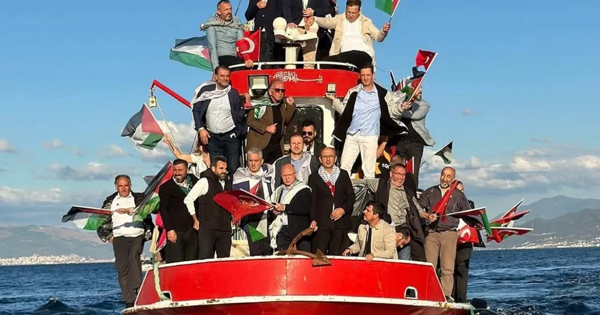 bursa mudanya sahilinden sumud filosuna destek mEqUpBes