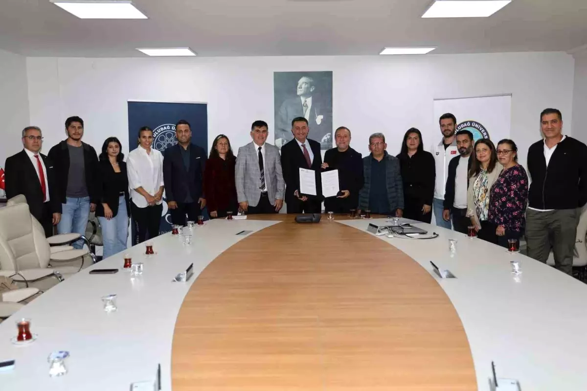 bursa uludag universitesi ve tossfedden ozel sporculara destek protokolu UUSVBb5c.jpg