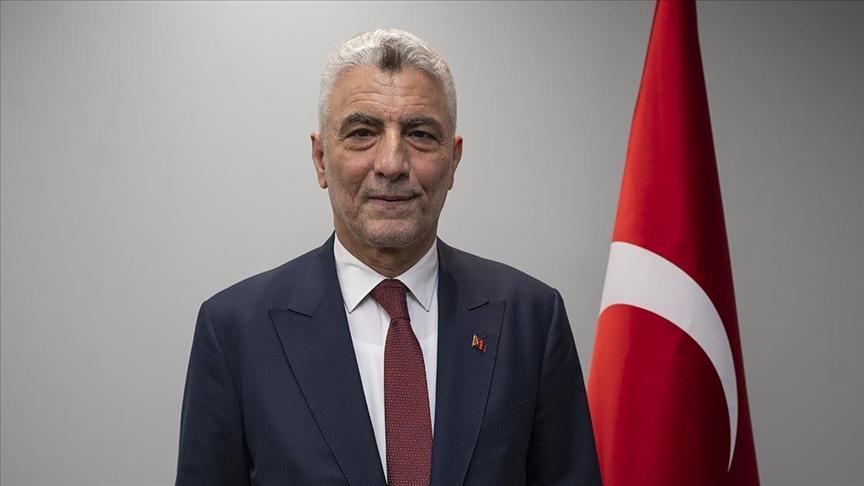 bakan bolat e ihracatta da firmalara destek oluyoruz uA6KKK9Q.jpg