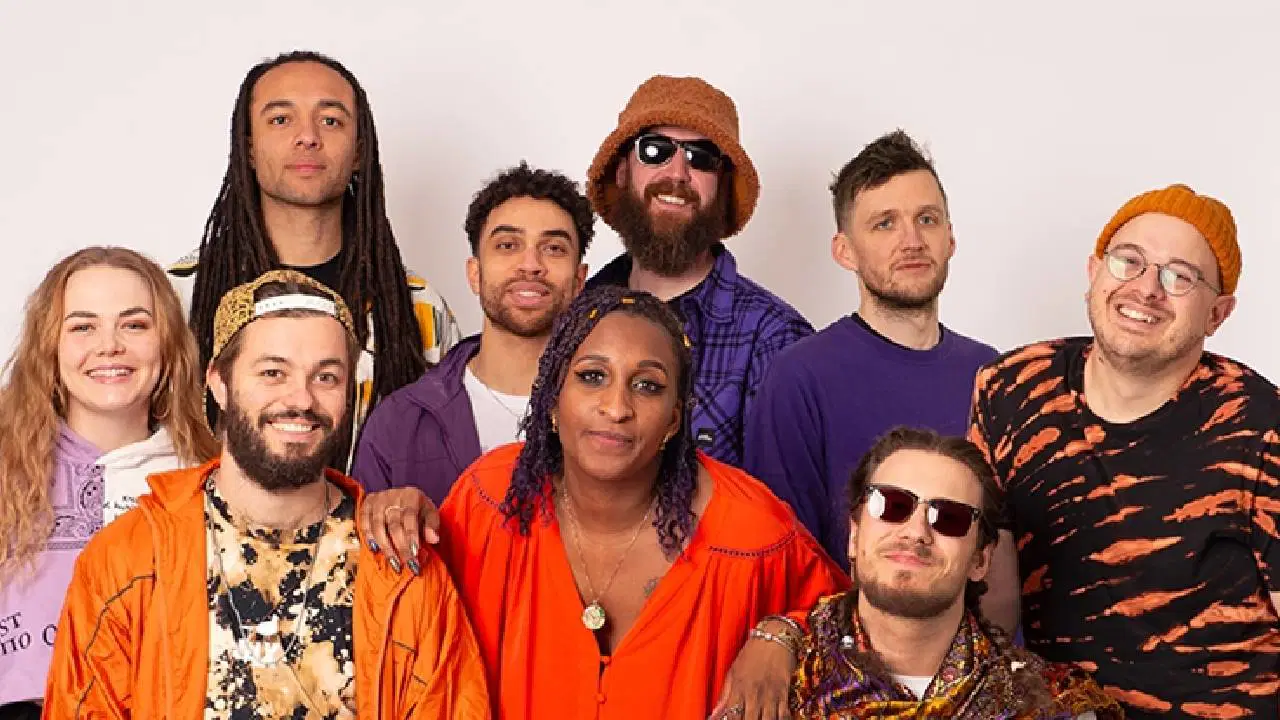 bu festival bizim dorduncu kez kadikoyde yeni baglara davet AkRjRn3B.jpg